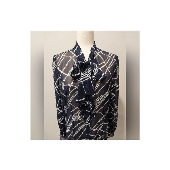 Gorgeous Maurices Sheer Navy Blue Blouse Size Large - Picture 2 of 9